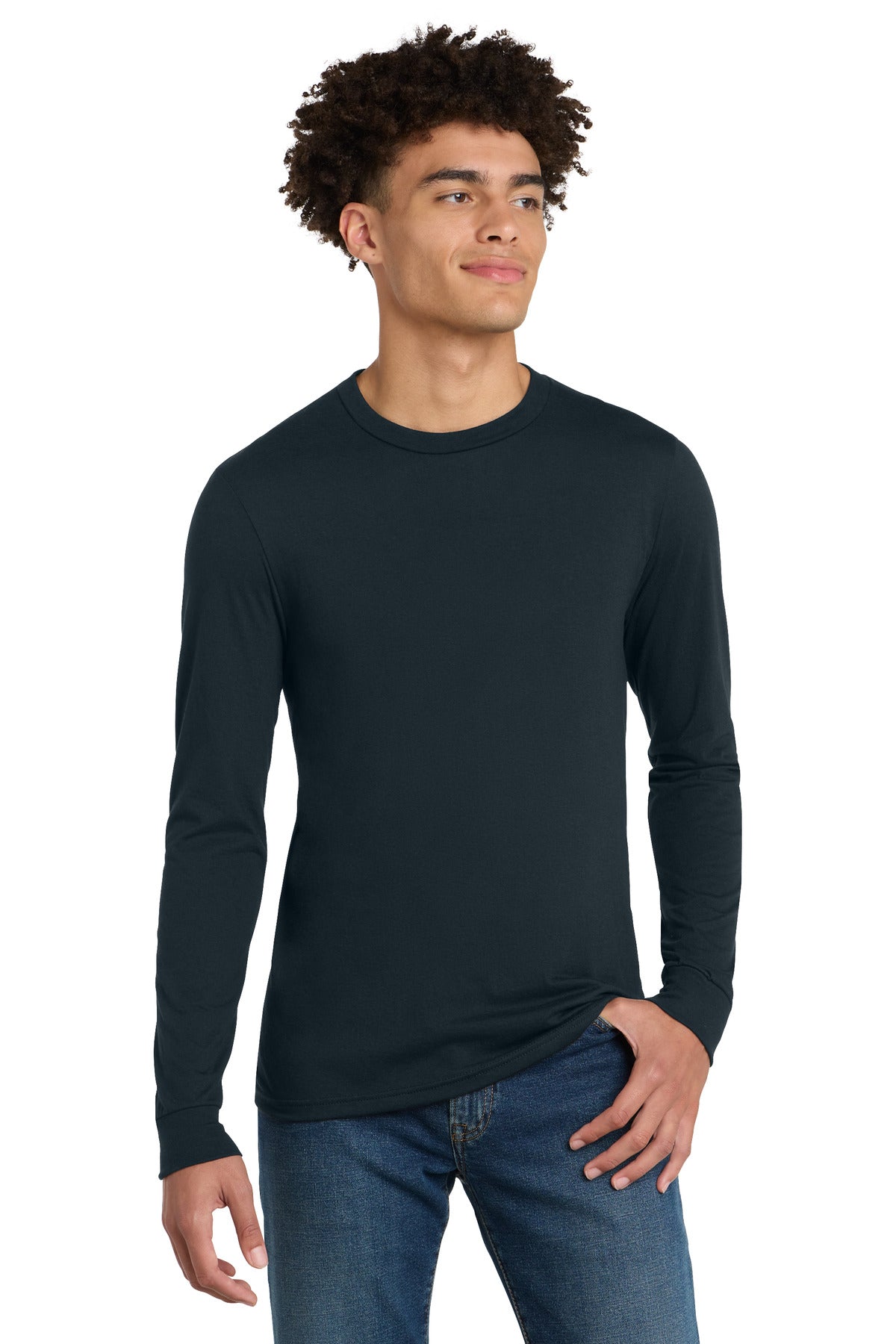 district ®  perfect tri ®  long sleeve tee . dm132