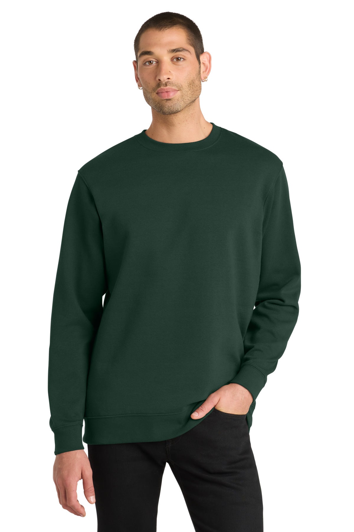 district ®  v.i.t. ™ fleece crew dt6104