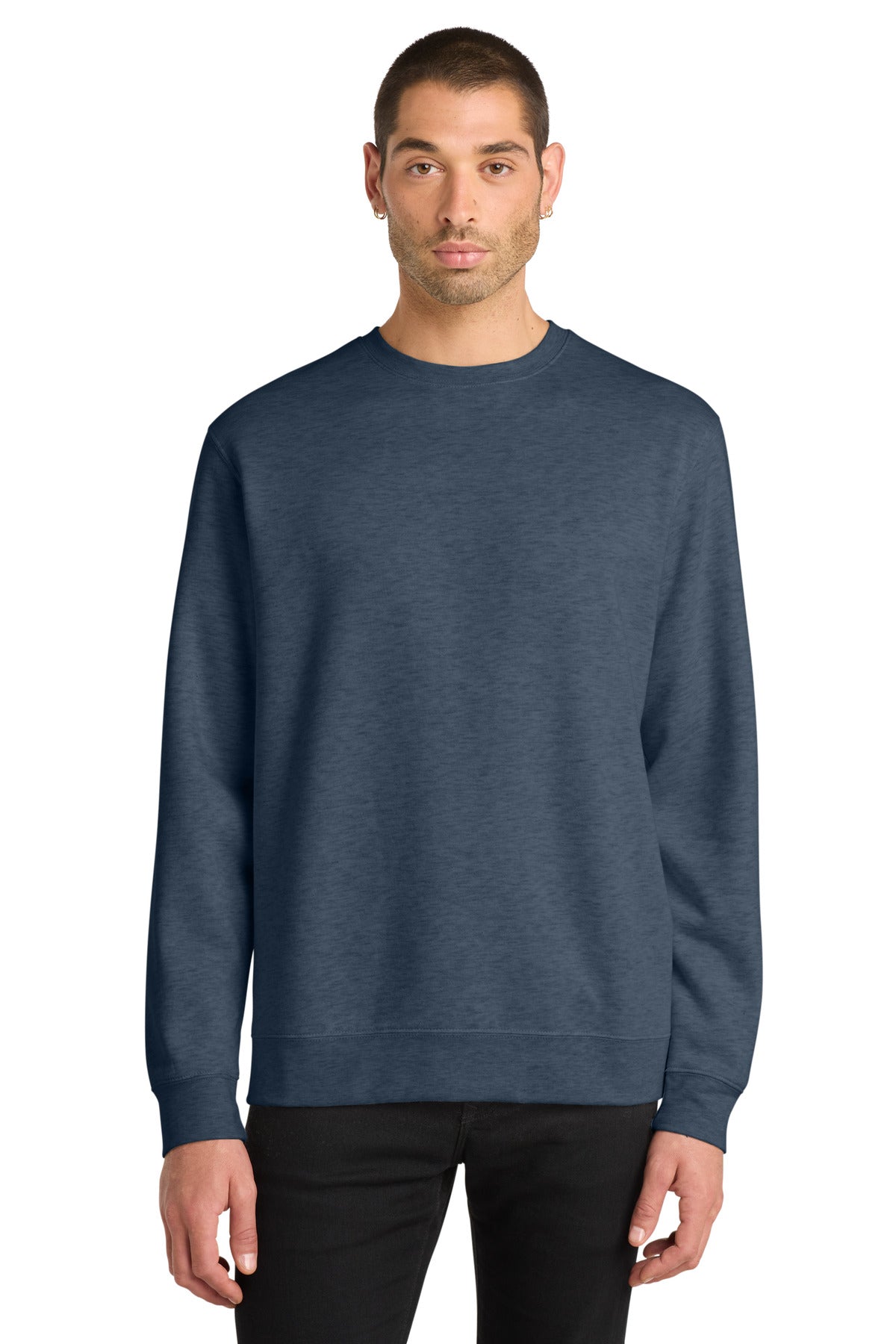 district ®  v.i.t. ™ fleece crew dt6104