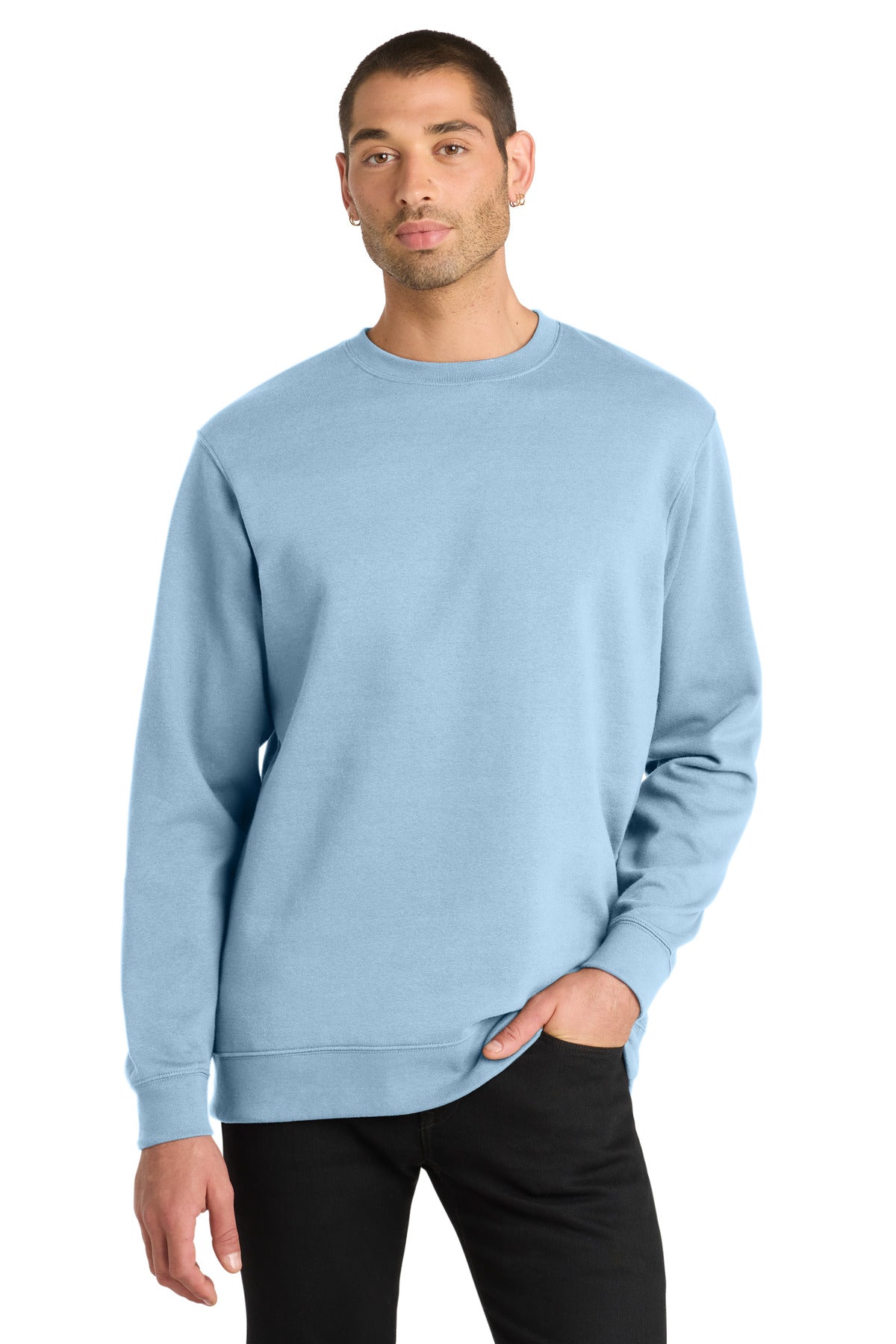 district ®  v.i.t. ™ fleece crew dt6104