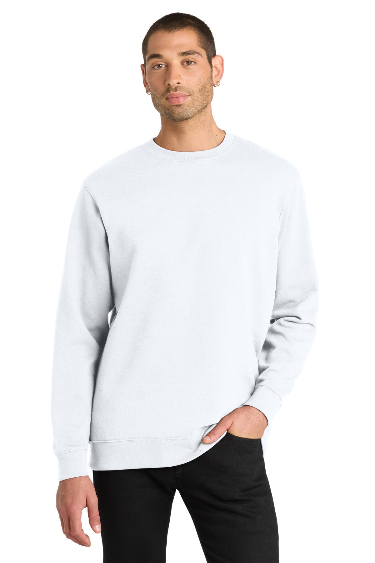 district ®  v.i.t. ™ fleece crew dt6104