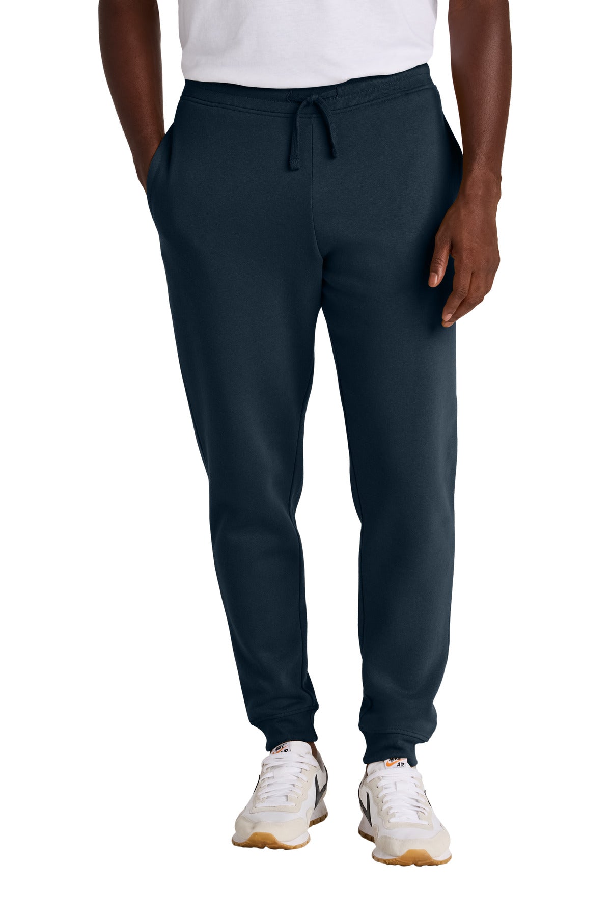 district ®  v.i.t. ™ fleece jogger dt6107