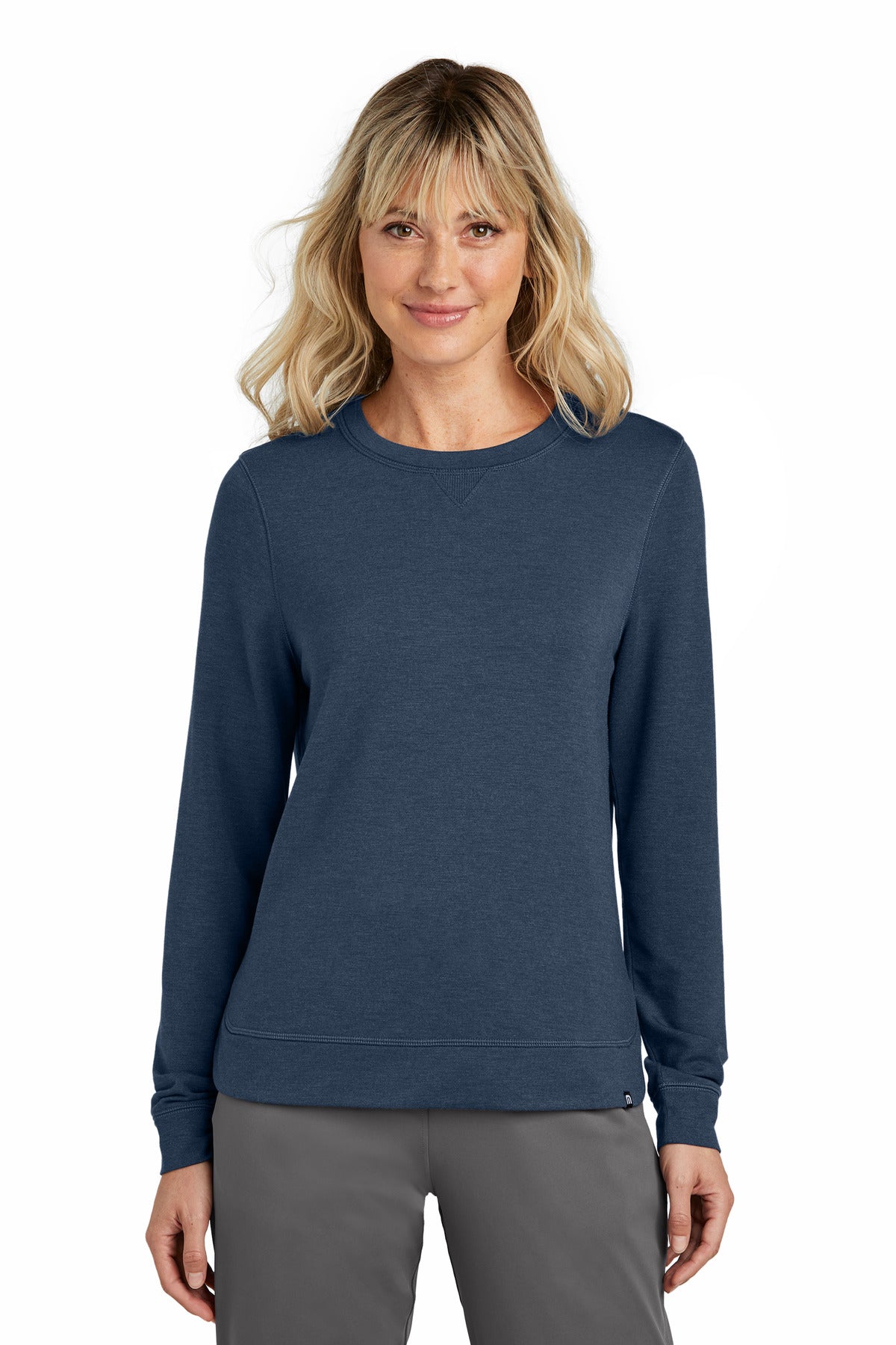 travismathew women's long weekend crew tm1ld003